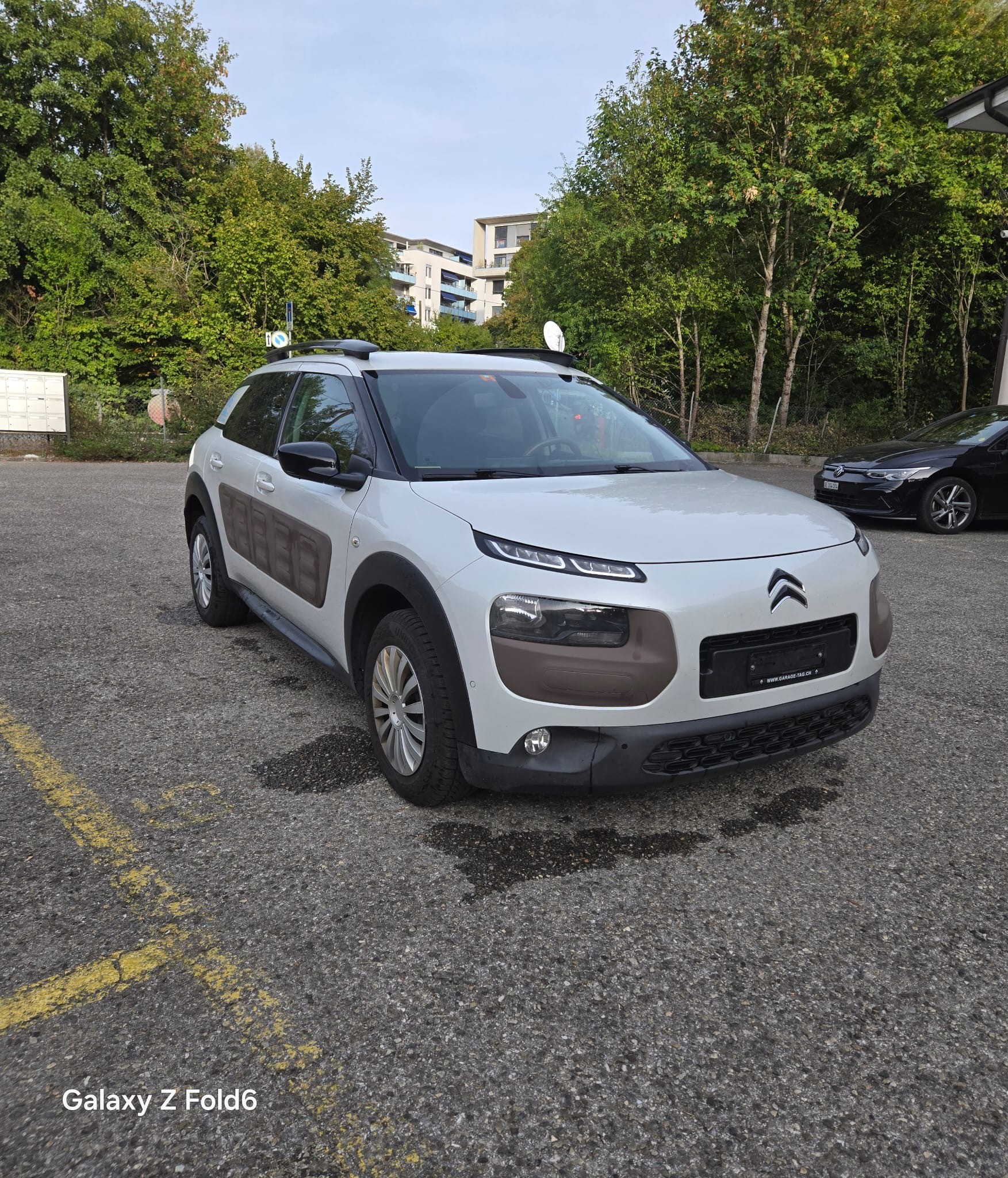 CITROEN C4 Cactus 1.2 VTi Shine Edition-image-0