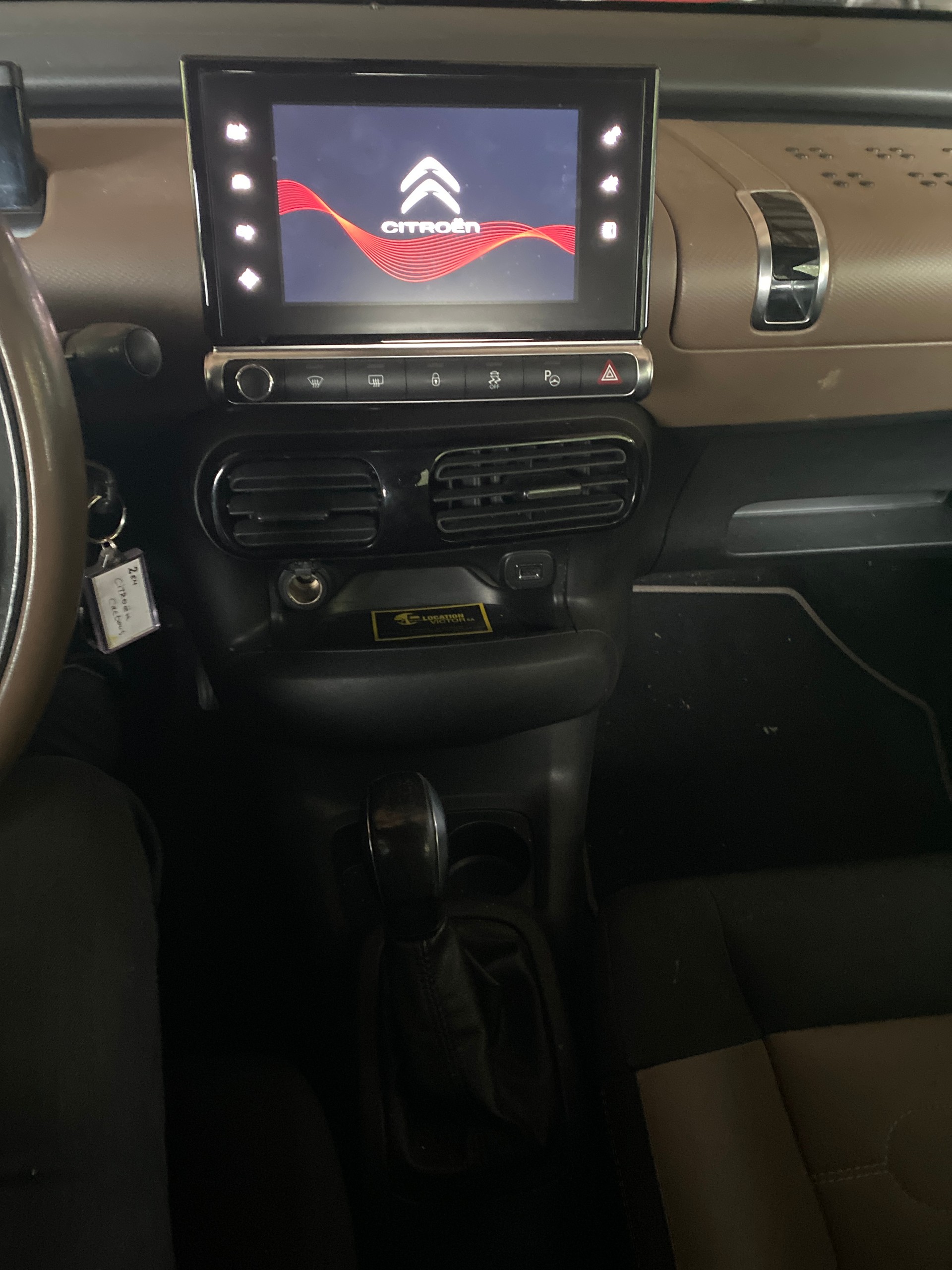 CITROEN C4 Cactus 1.2 VTi Shine Edition-image-8
