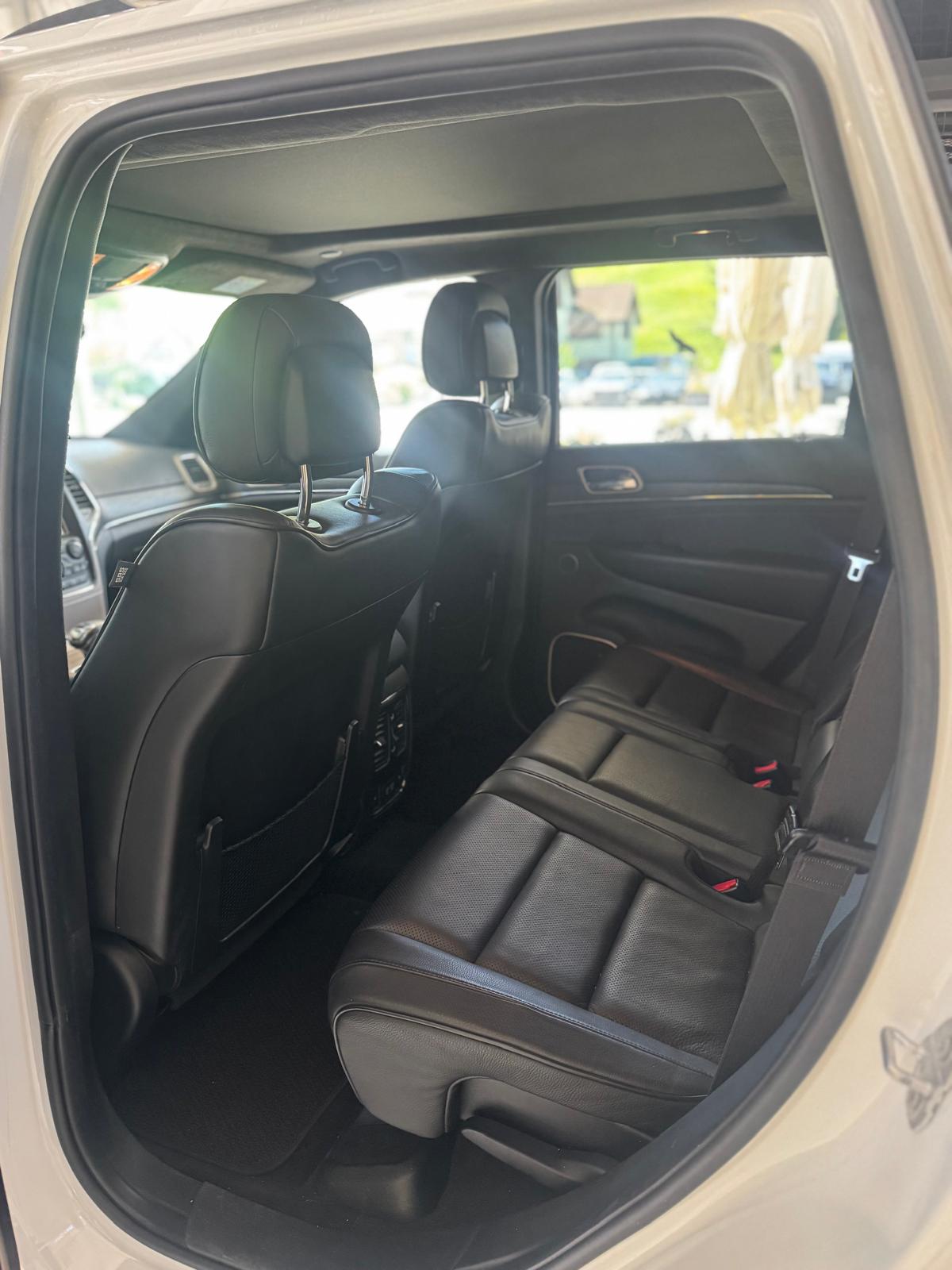 JEEP Grand Cherokee 3.0 CRD Summit Automatic-image-8