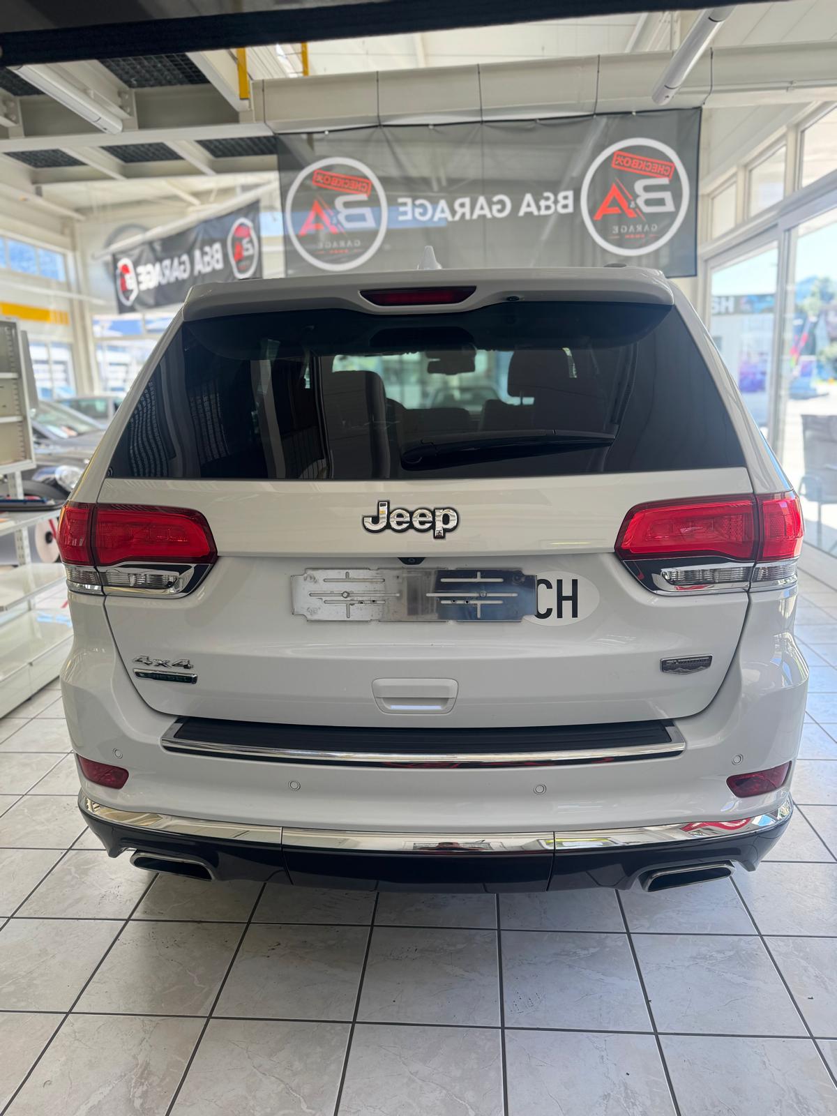 JEEP Grand Cherokee 3.0 CRD Summit Automatic-image-5