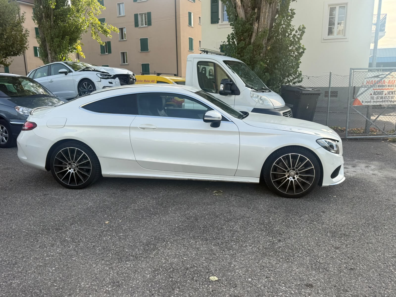 Car photo