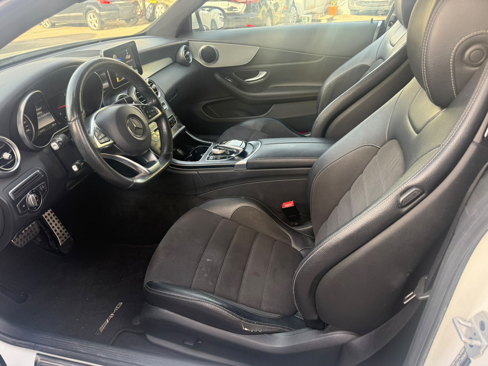MERCEDES-BENZ C 250 d AMG Line Coupé 9G-Tronic-image-5