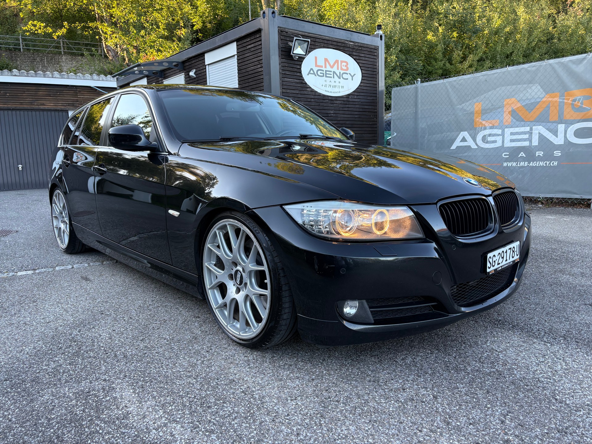 BMW 325d Touring Steptronic-image-0