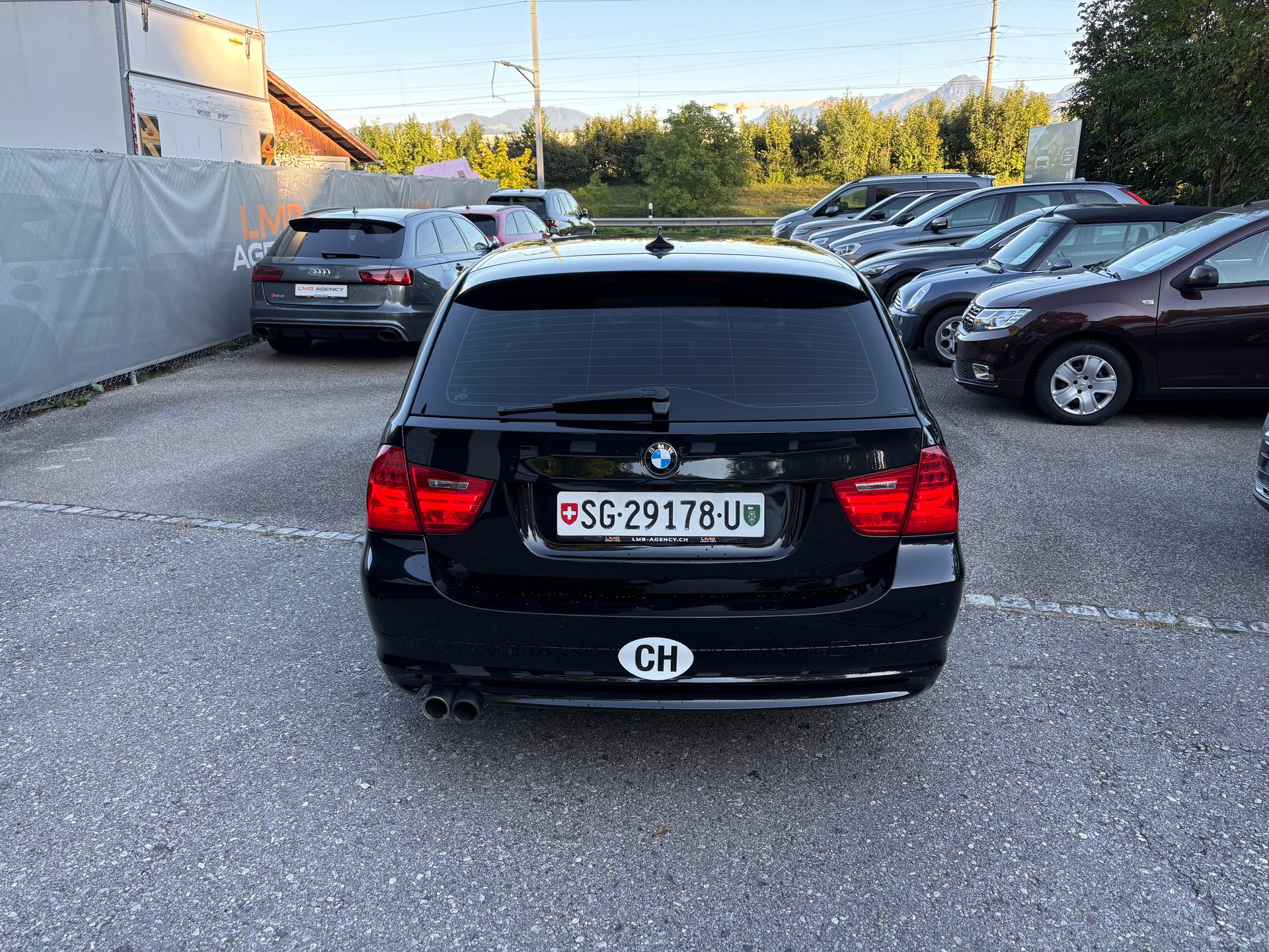 BMW 325d Touring Steptronic-image-5