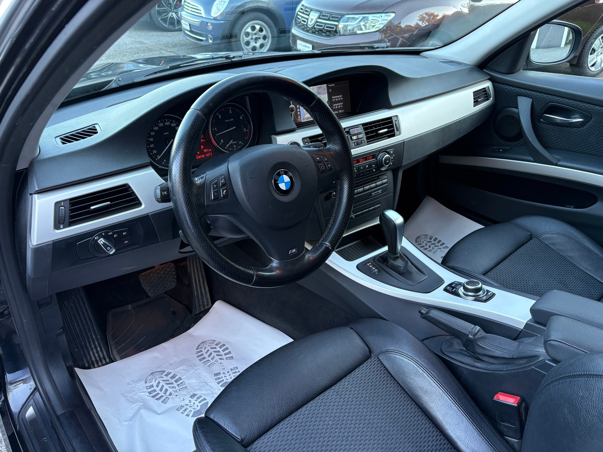 BMW 325d Touring Steptronic-image-7