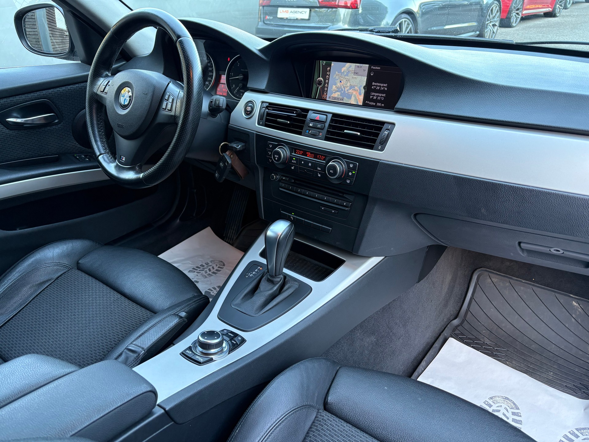 BMW 325d Touring Steptronic-image-9