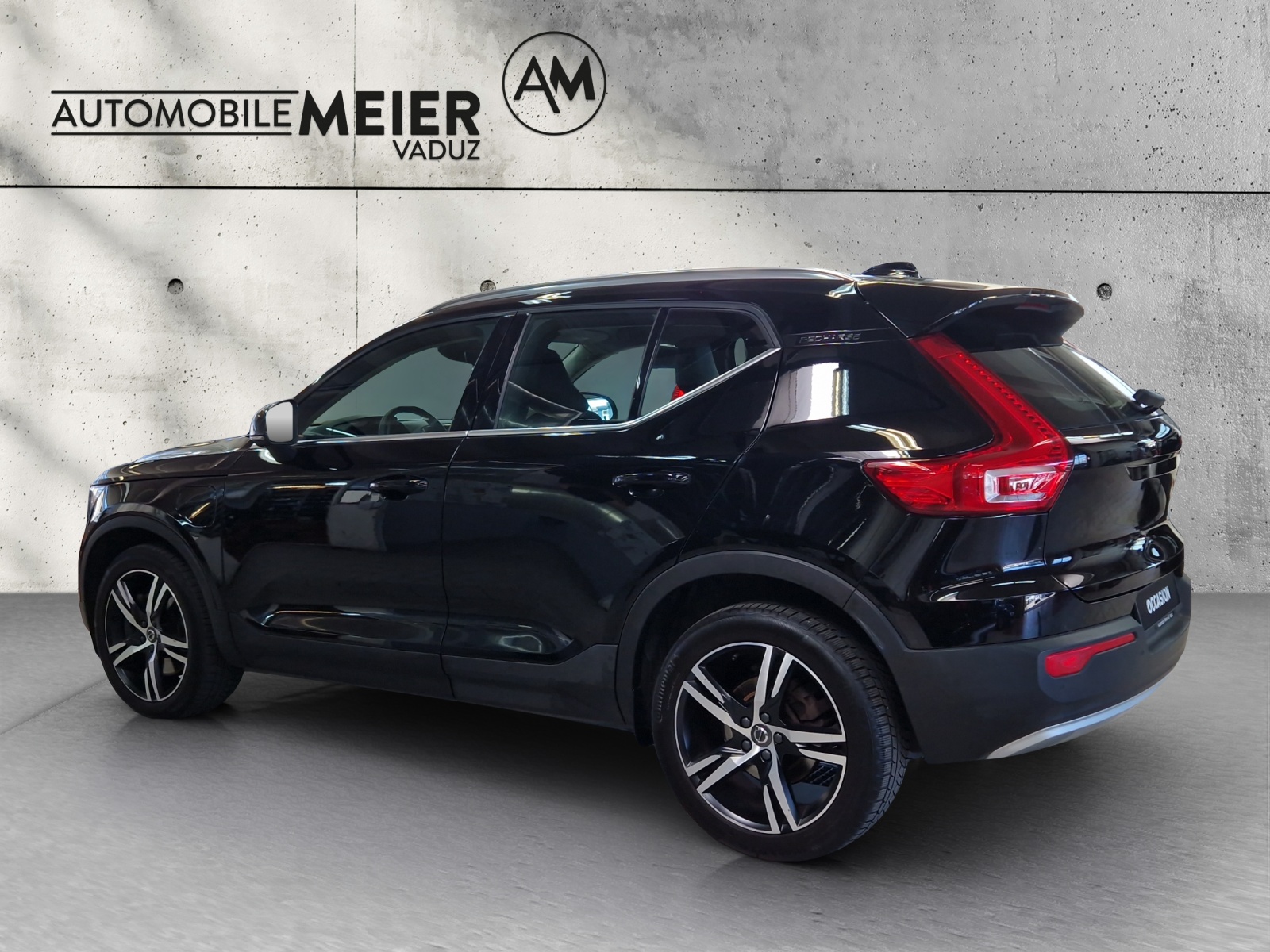 VOLVO XC40 1.5 T4 PiH Inscription-image-5