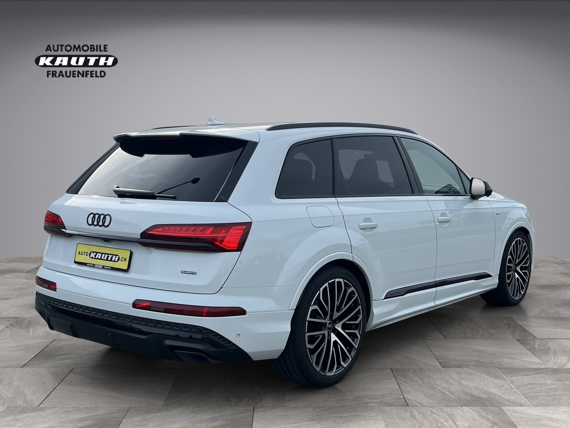 AUDI Q7 SUV TFSI quattro 250 kW S line tiptronic*7-Plätzer, S-Sportsitze, Allradlenkung, B&O, AHK, Sthz, (5-Jahre Garantie)-image-5