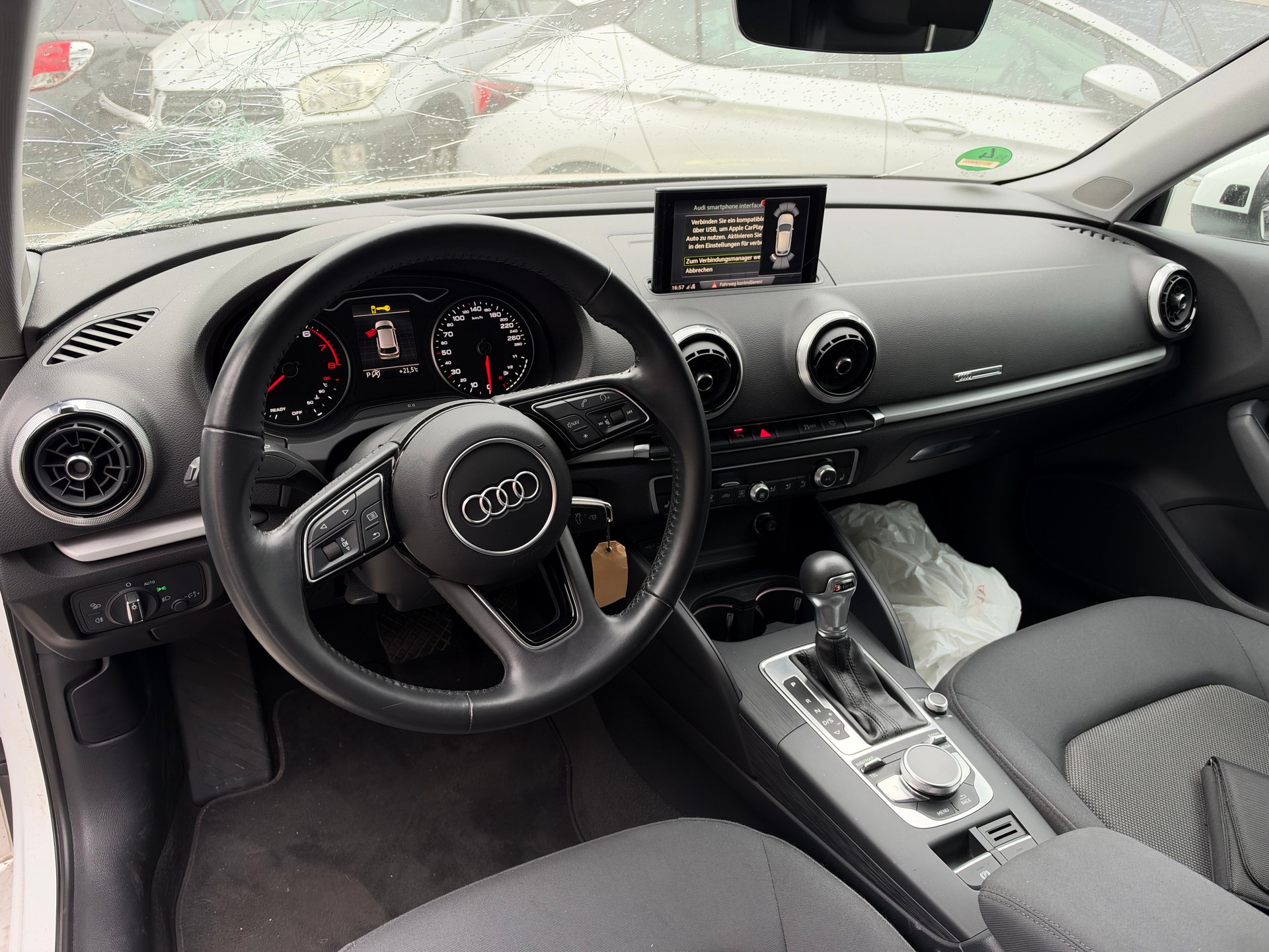 AUDI A3 Sportback 30 TFSI S-tronic-image-12