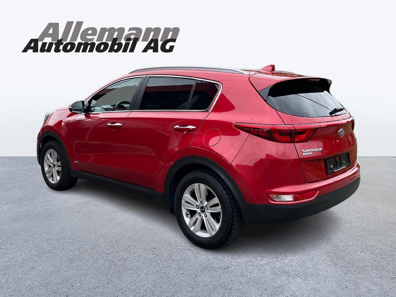KIA Sportage 2.0 CRDi Trend-image-3