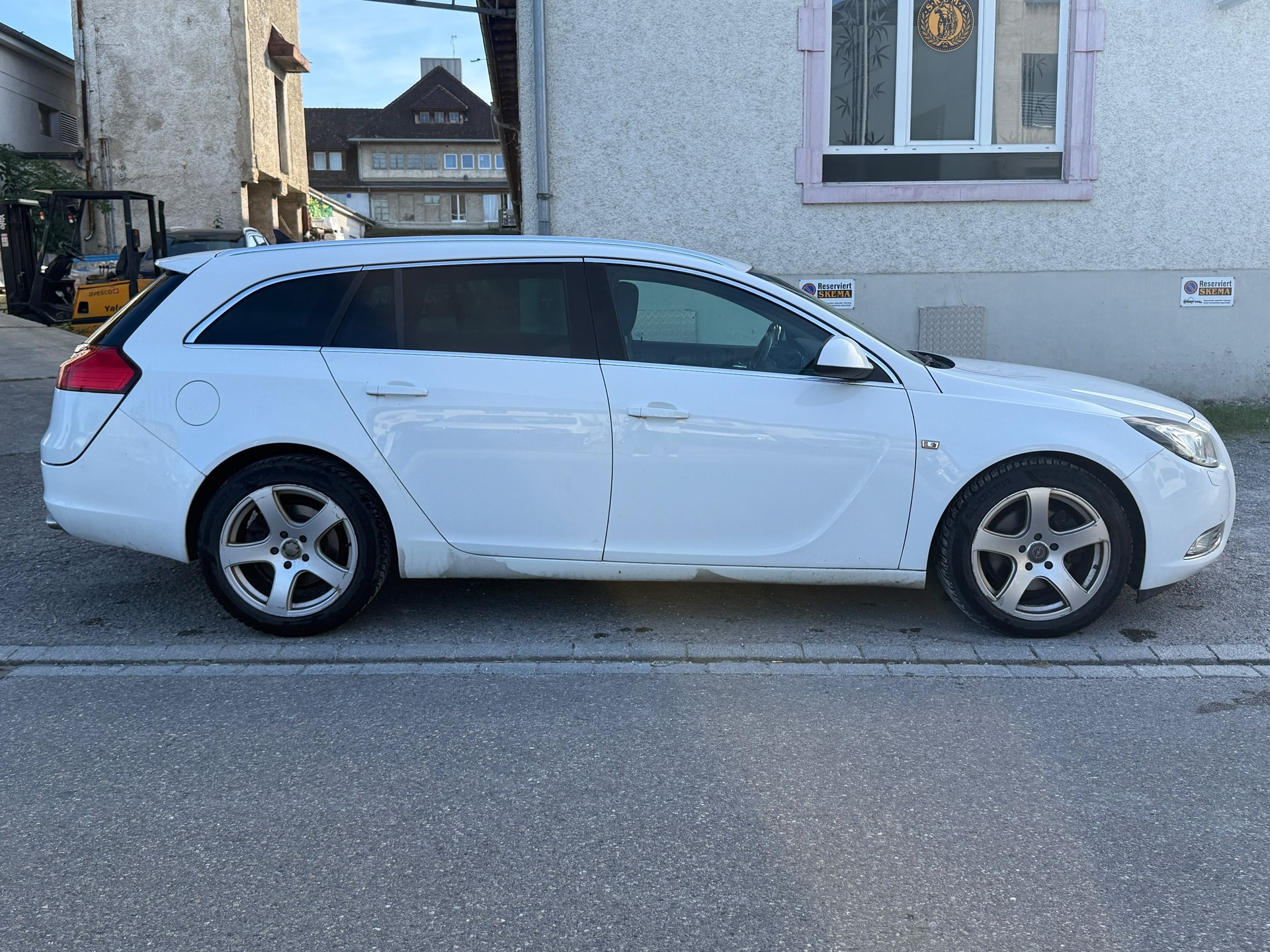 OPEL Insignia ST 2.0 Turbo Sport Edition Aut.-image-1