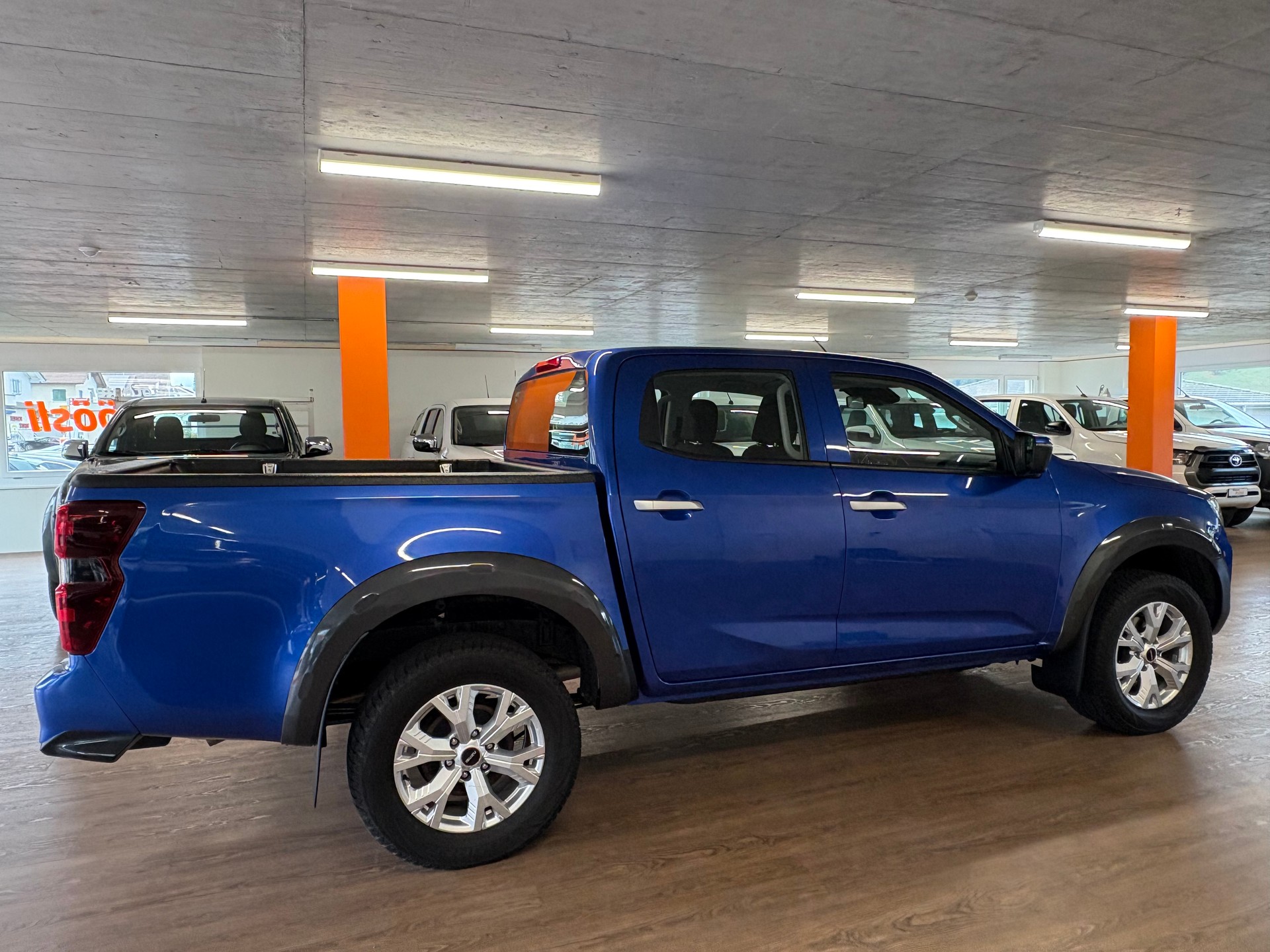 ISUZU D-MAX 1.9 CrewCab N60BB 4x4 AT-image-5