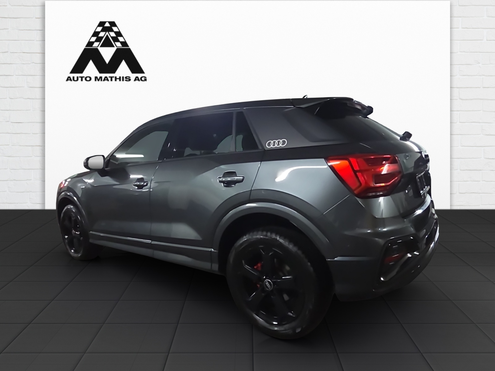 AUDI Q2 40 TFSI S line quattro S-tronic-image-3
