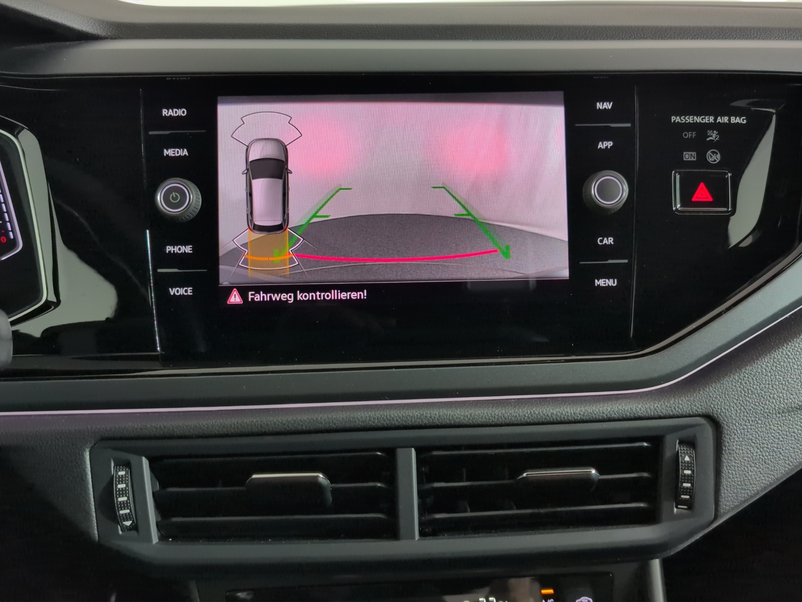 VW Polo 1.0 TSI R-Line United DSG-image-12