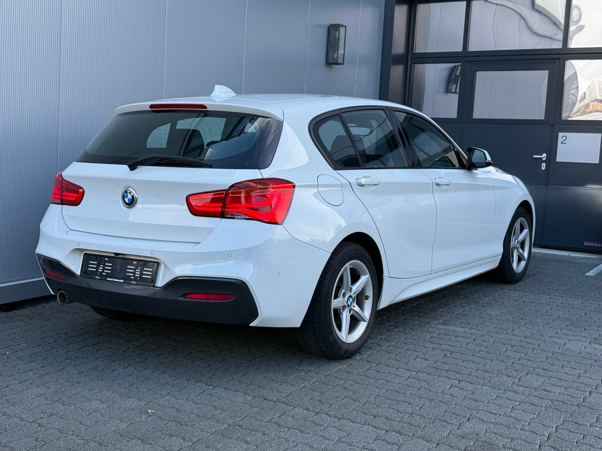 BMW 116d M Sport-image-4