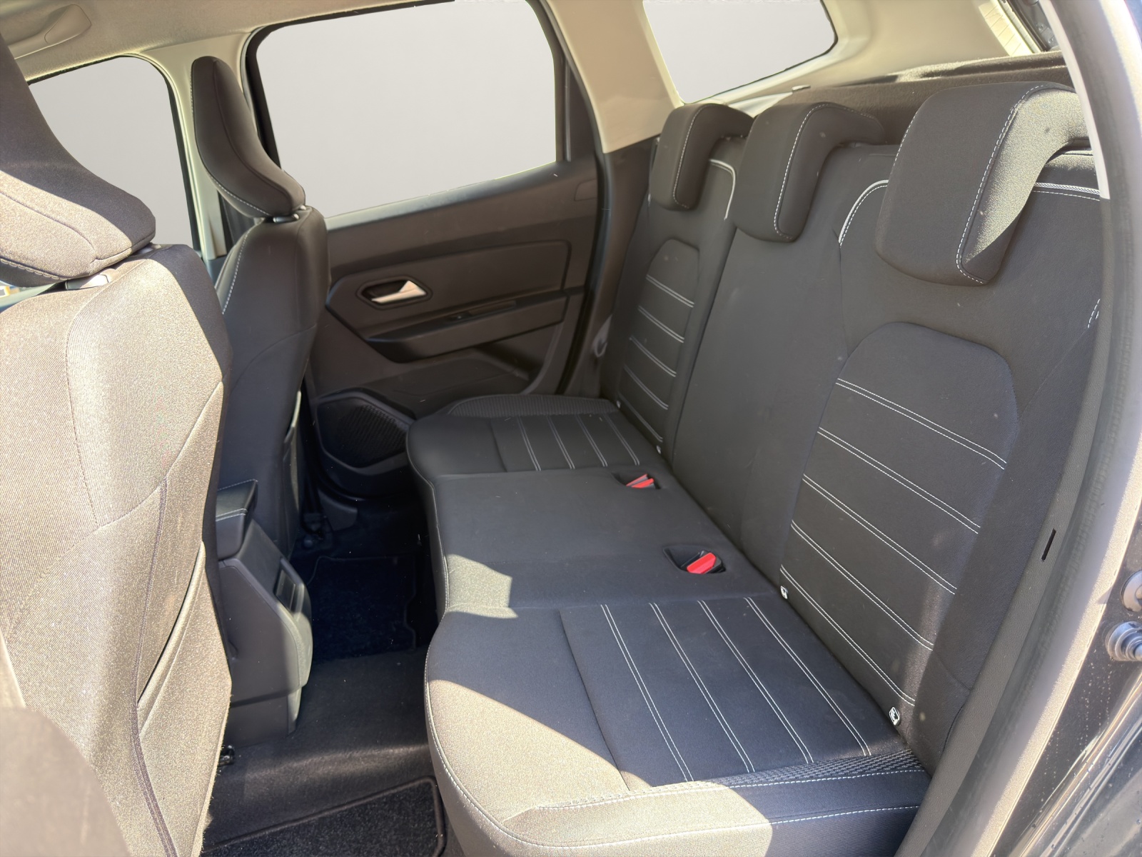 DACIA Duster TCe 150 Extreme 4x4-image-12