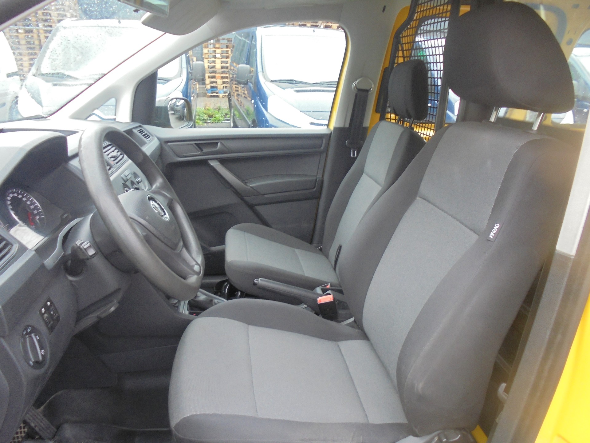 VW Caddy Maxi 2.0TDI 4Mot. BlueMotion Technology DSG-image-6