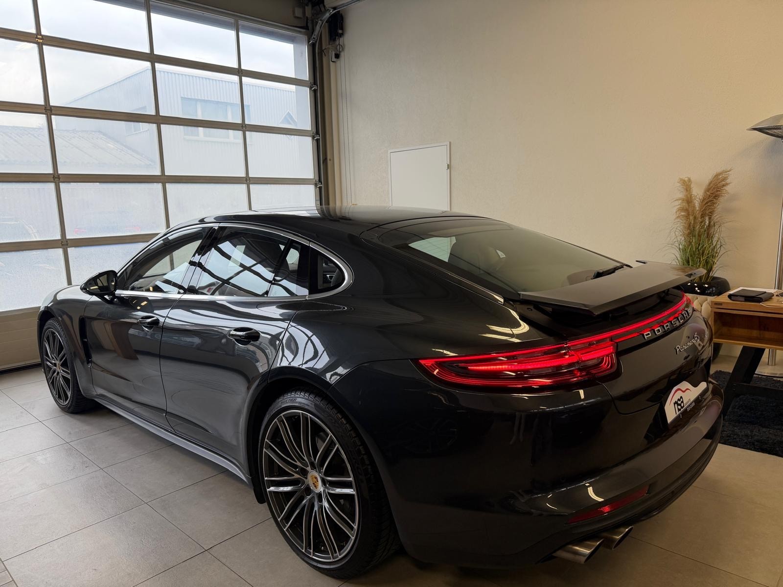 PORSCHE Panamera 4S PDK ** * Stilvolle Perfektion*