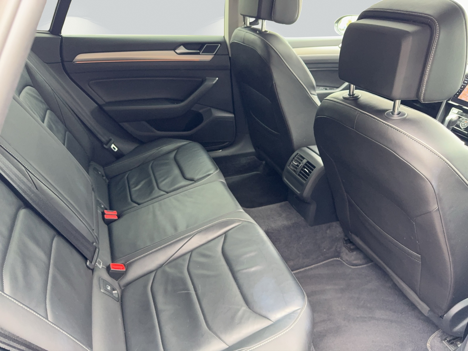 VW Arteon 2.0 TSI BMT Elegance 4Motion DSG-image-12