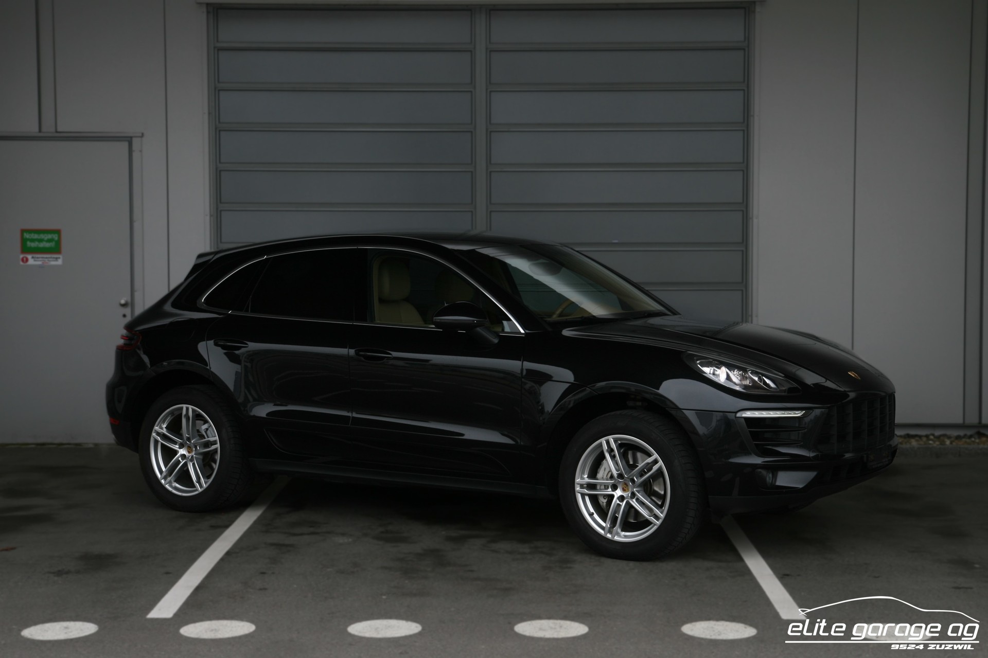 PORSCHE Macan S PDK-image-6