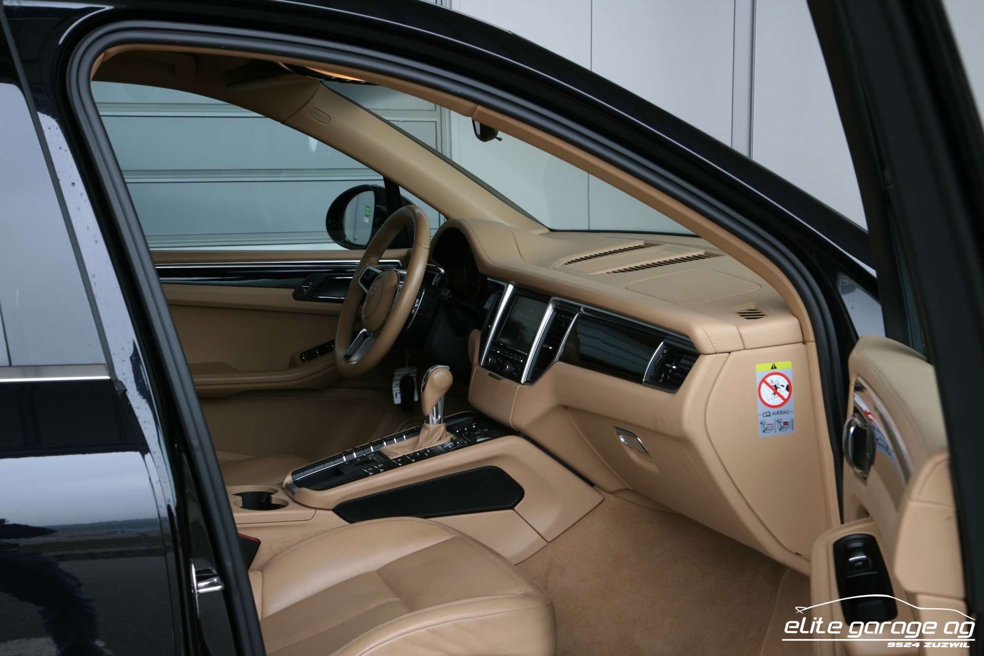 PORSCHE Macan S PDK-image-15