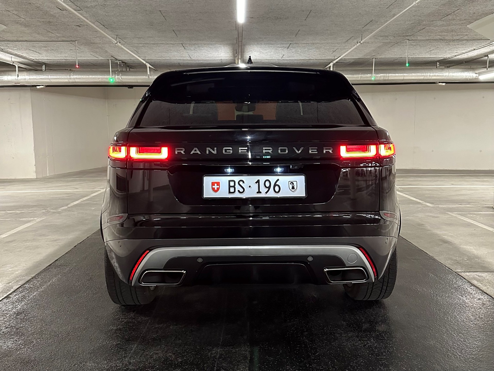 LAND ROVER Range Rover Velar R-Dynamic P 300 SE Automatic-image-1