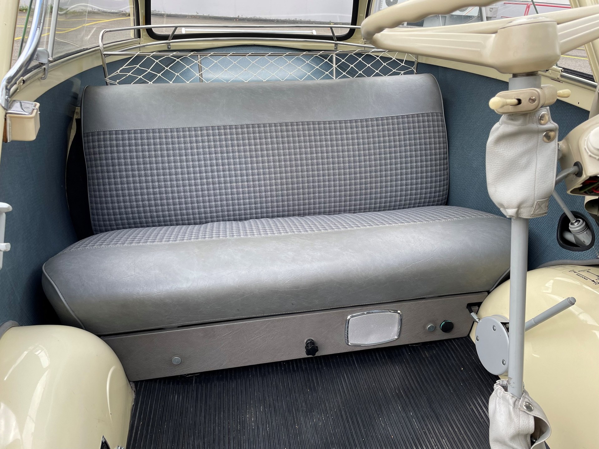 BMW ISETTA 300 Export-image-5