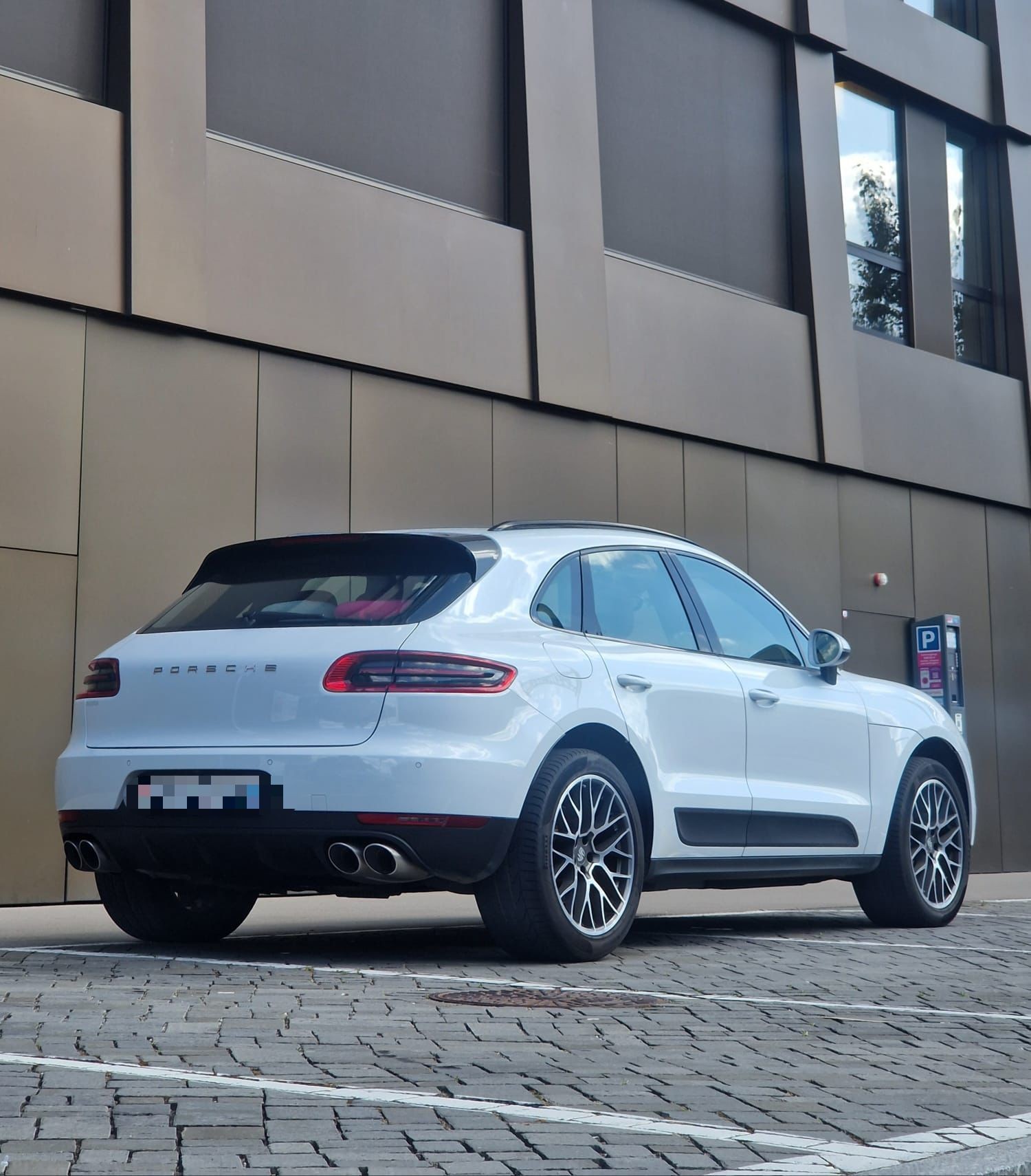 PORSCHE Macan S Diesel PDK-image-2