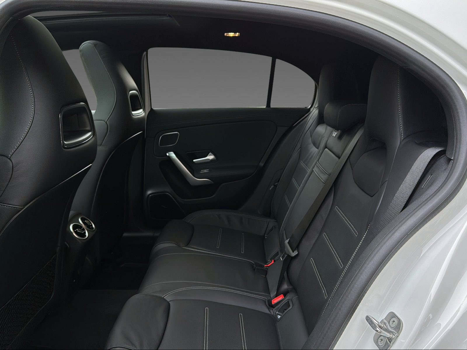 MERCEDES-BENZ A 250 4Matic 8G-DCT-image-10
