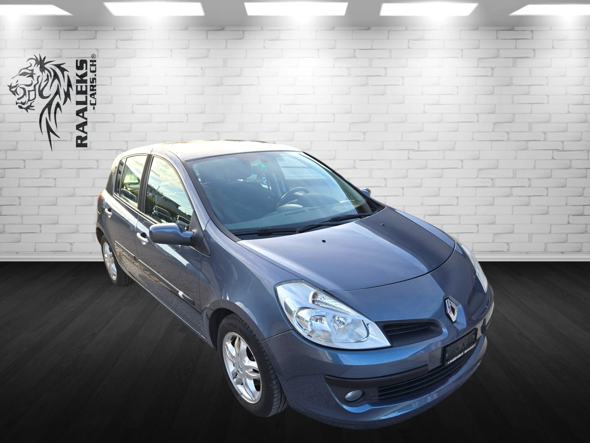 RENAULT Clio 1.2 16V Turbo Dynamique-image-1