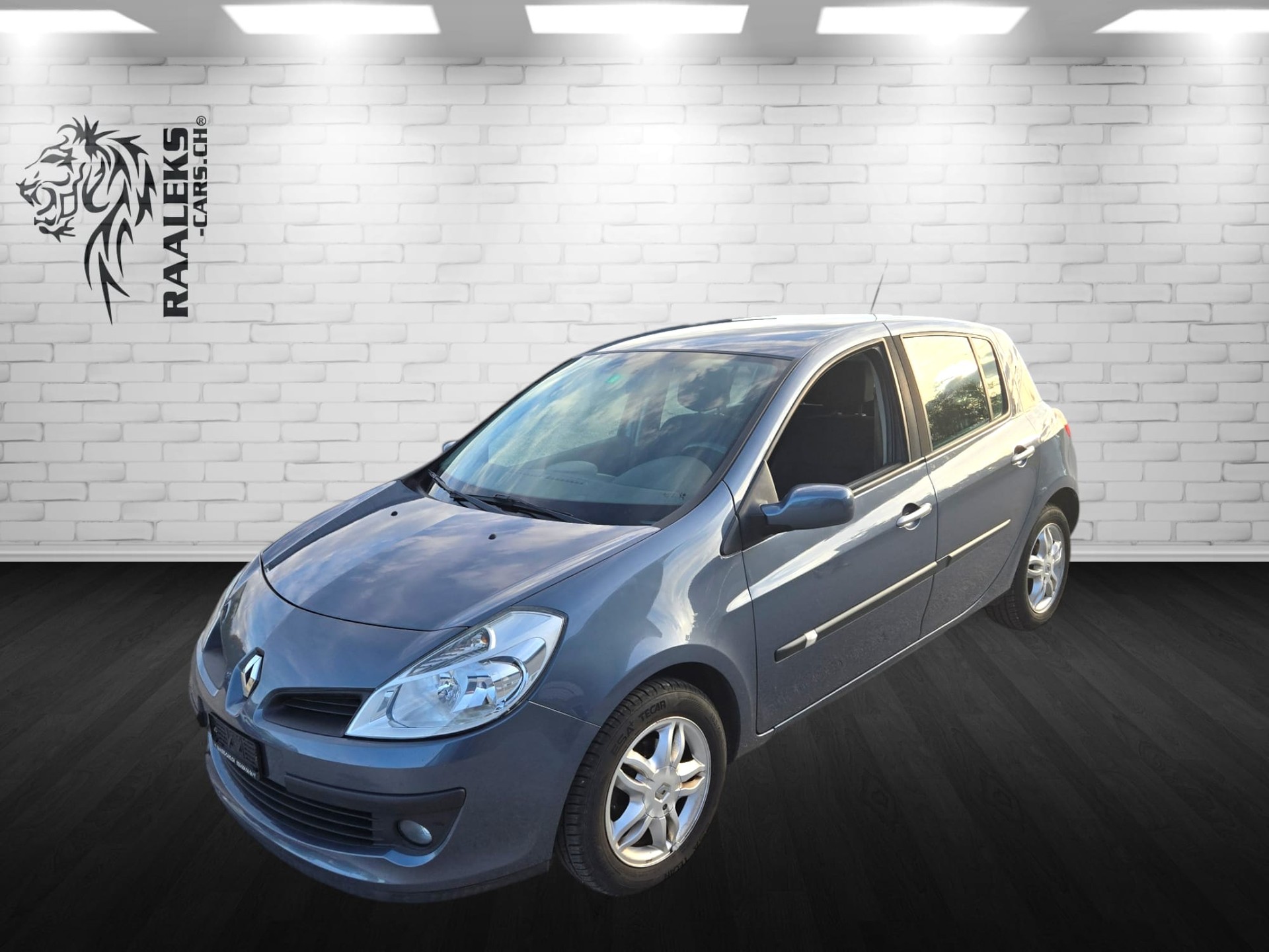 RENAULT Clio 1.2 16V Turbo Dynamique-image-0