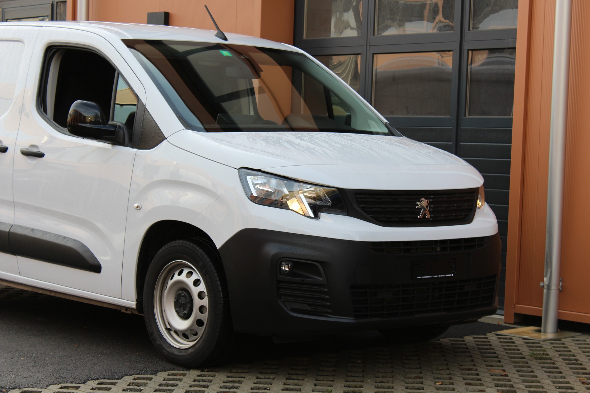 PEUGEOT Partner 1.5 Blue HDi s/s Premium Long 1000kg - "2 Places/Caméra/Porte Coulissante"-showroom-element-3