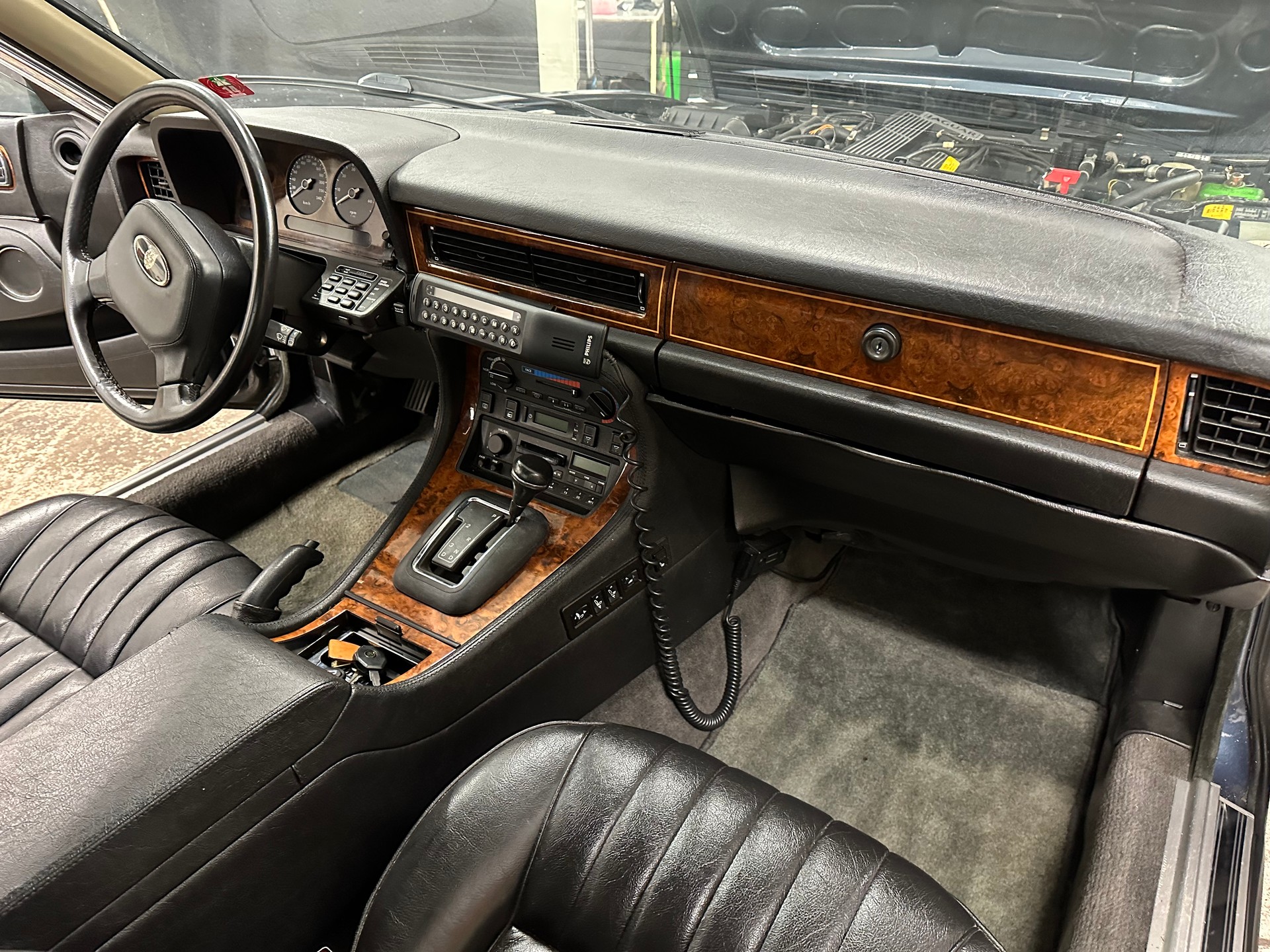 JAGUAR XJ6 3.6 Sovereign-image-15