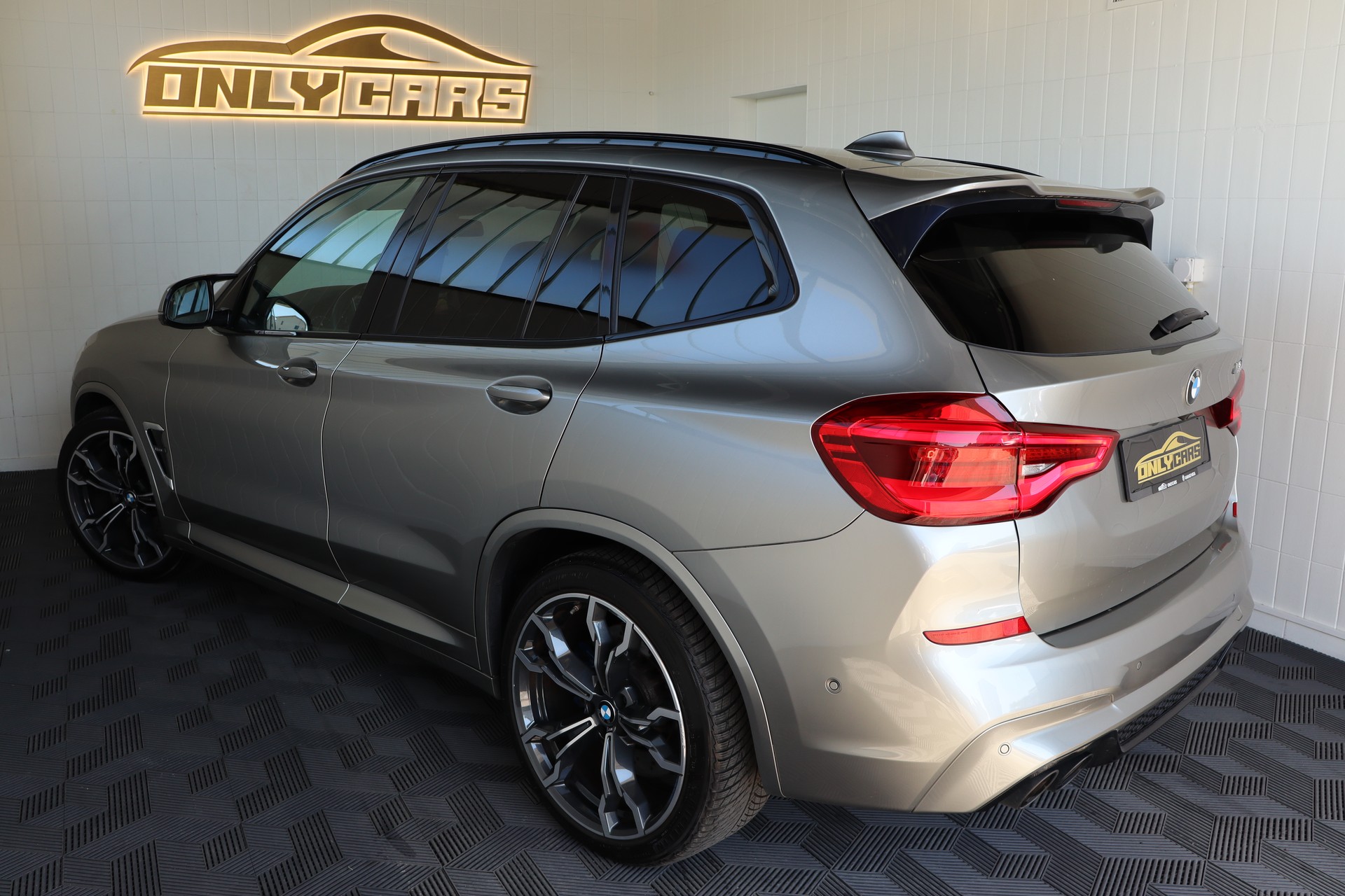 BMW X3 xDrive M Steptronic * VOLLAUSSSTATTUNG * PANO-DACH * FAHRASSISTENZ-PAKET * CH-FAHRZEUG *-image-8