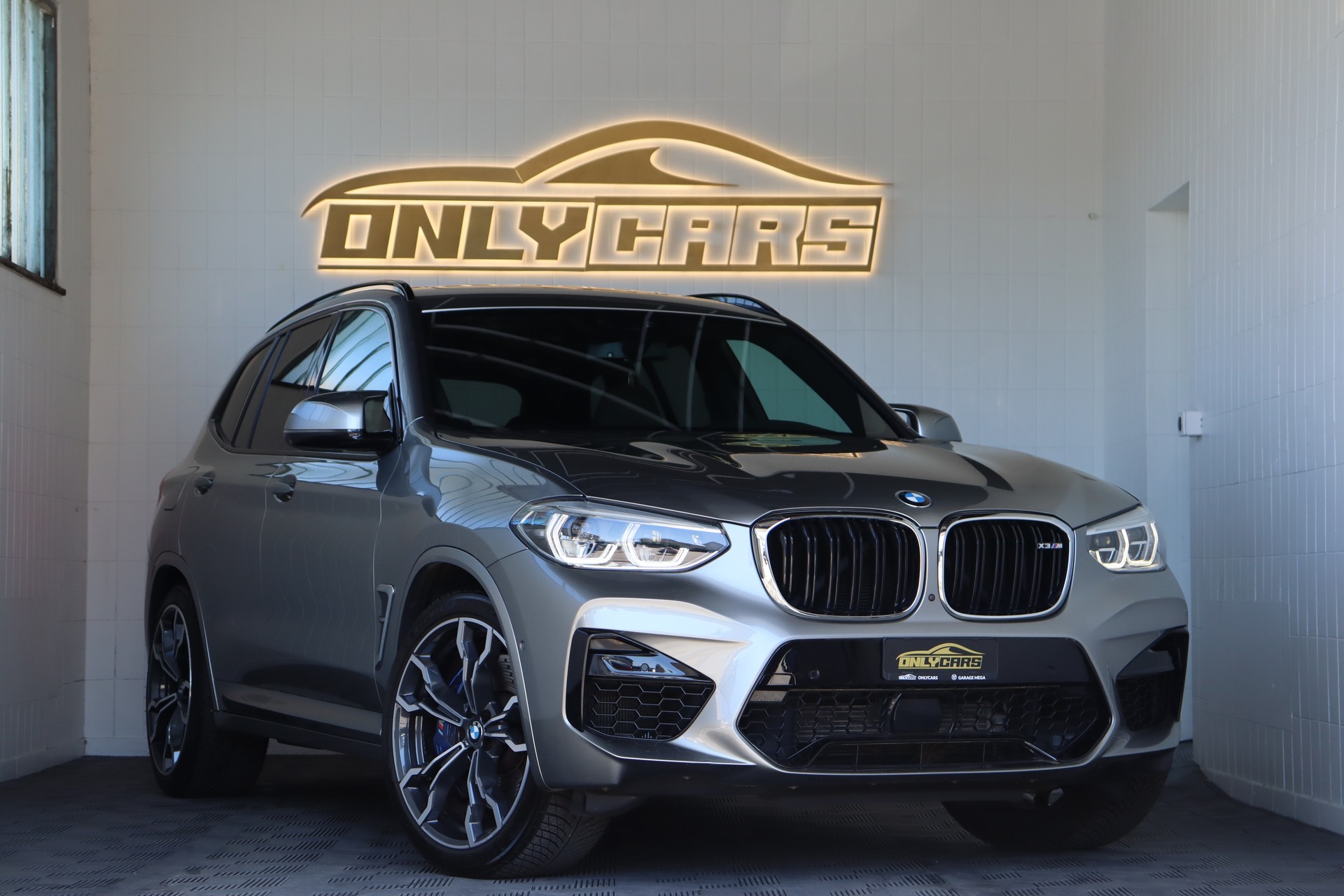 BMW X3 xDrive M Steptronic * VOLLAUSSSTATTUNG * PANO-DACH * FAHRASSISTENZ-PAKET * CH-FAHRZEUG *-image-0