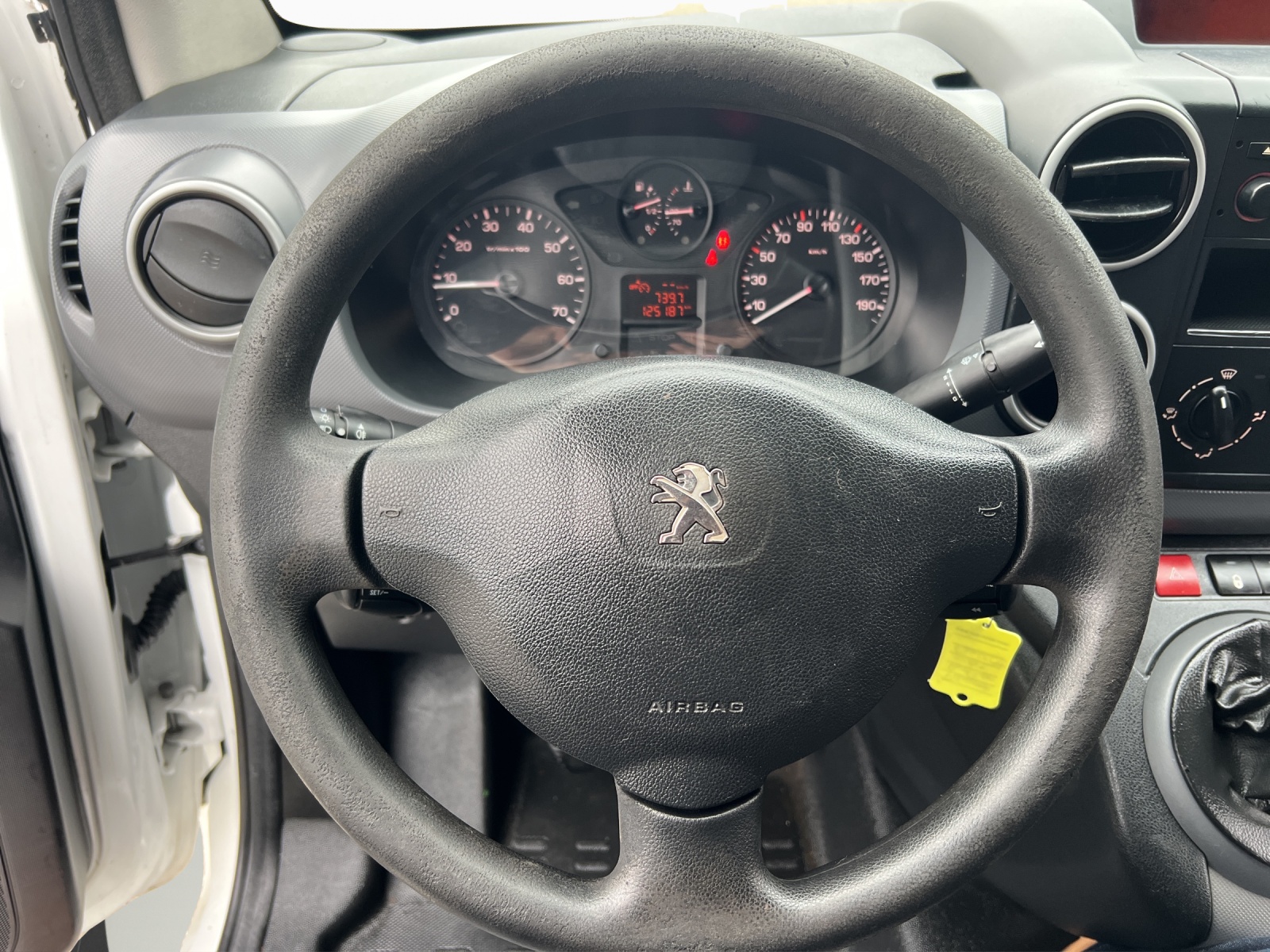 PEUGEOT Partner 1.6 VTi Access-image-10