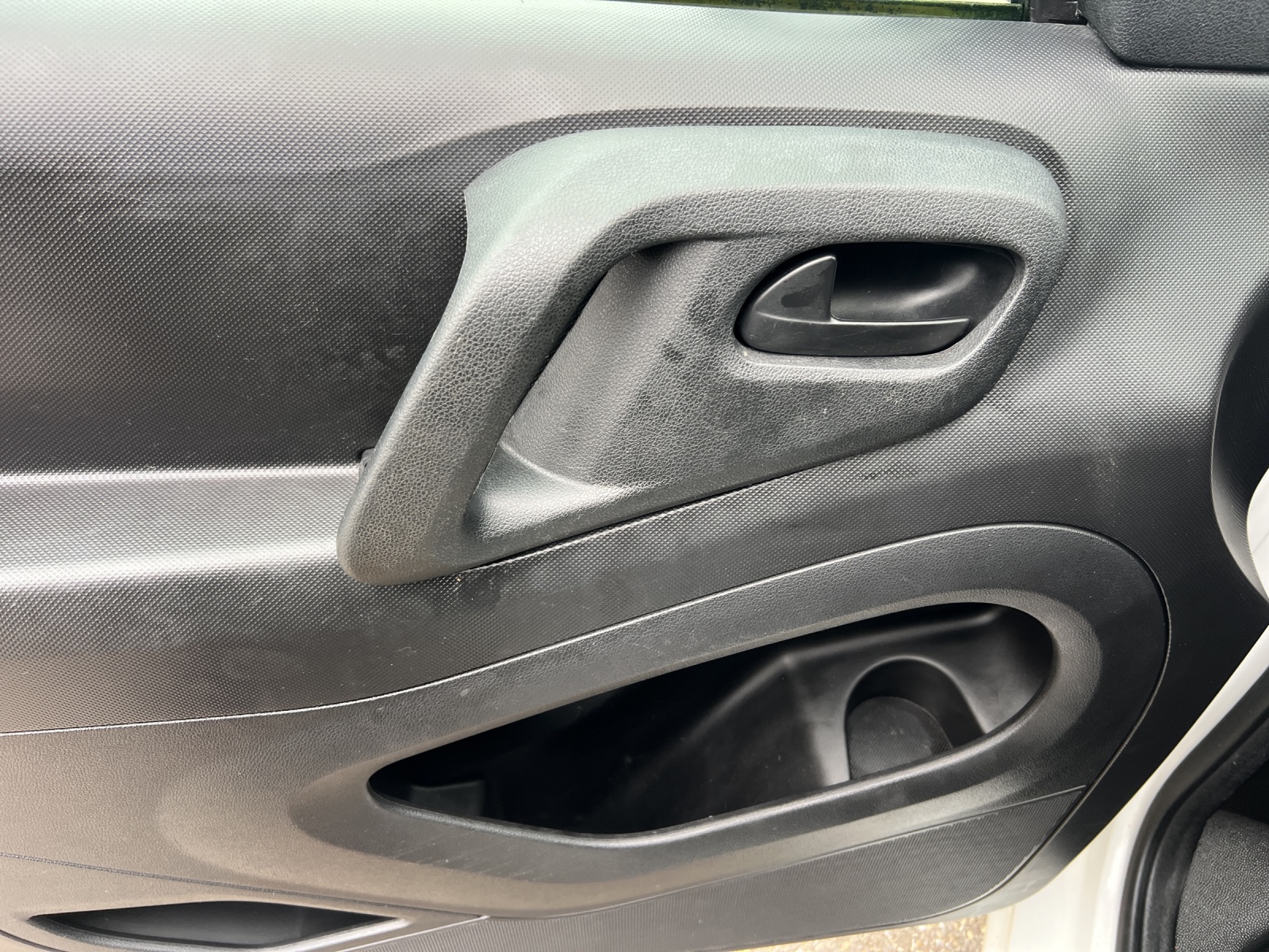 PEUGEOT Partner 1.6 VTi Access-image-9