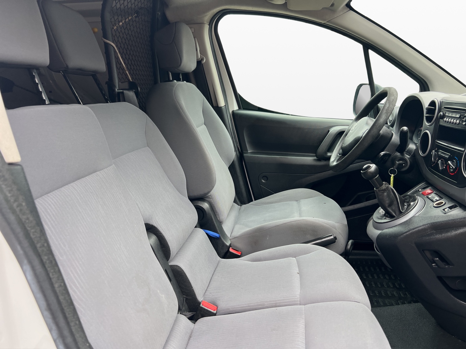 PEUGEOT Partner 1.6 VTi Access-image-18