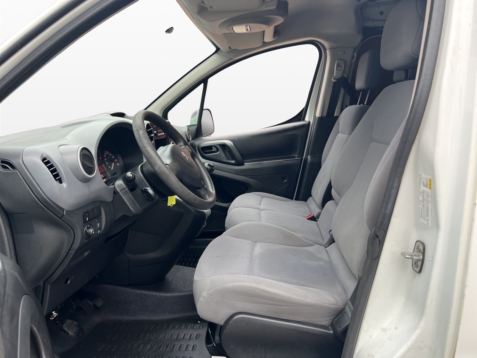 PEUGEOT Partner 1.6 VTi Access-image-8