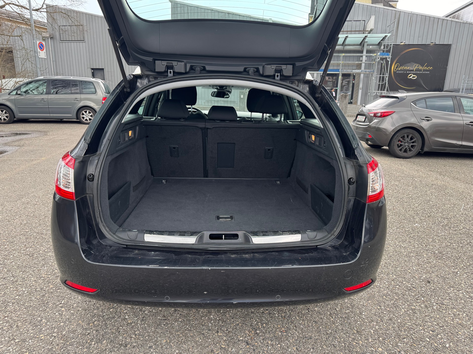 PEUGEOT 508 SW 1.6 16V T Active-image-12