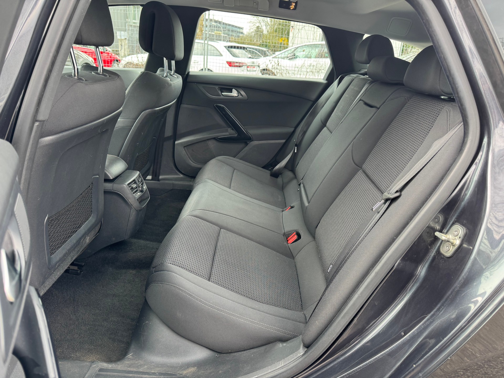 PEUGEOT 508 SW 1.6 16V T Active-image-2