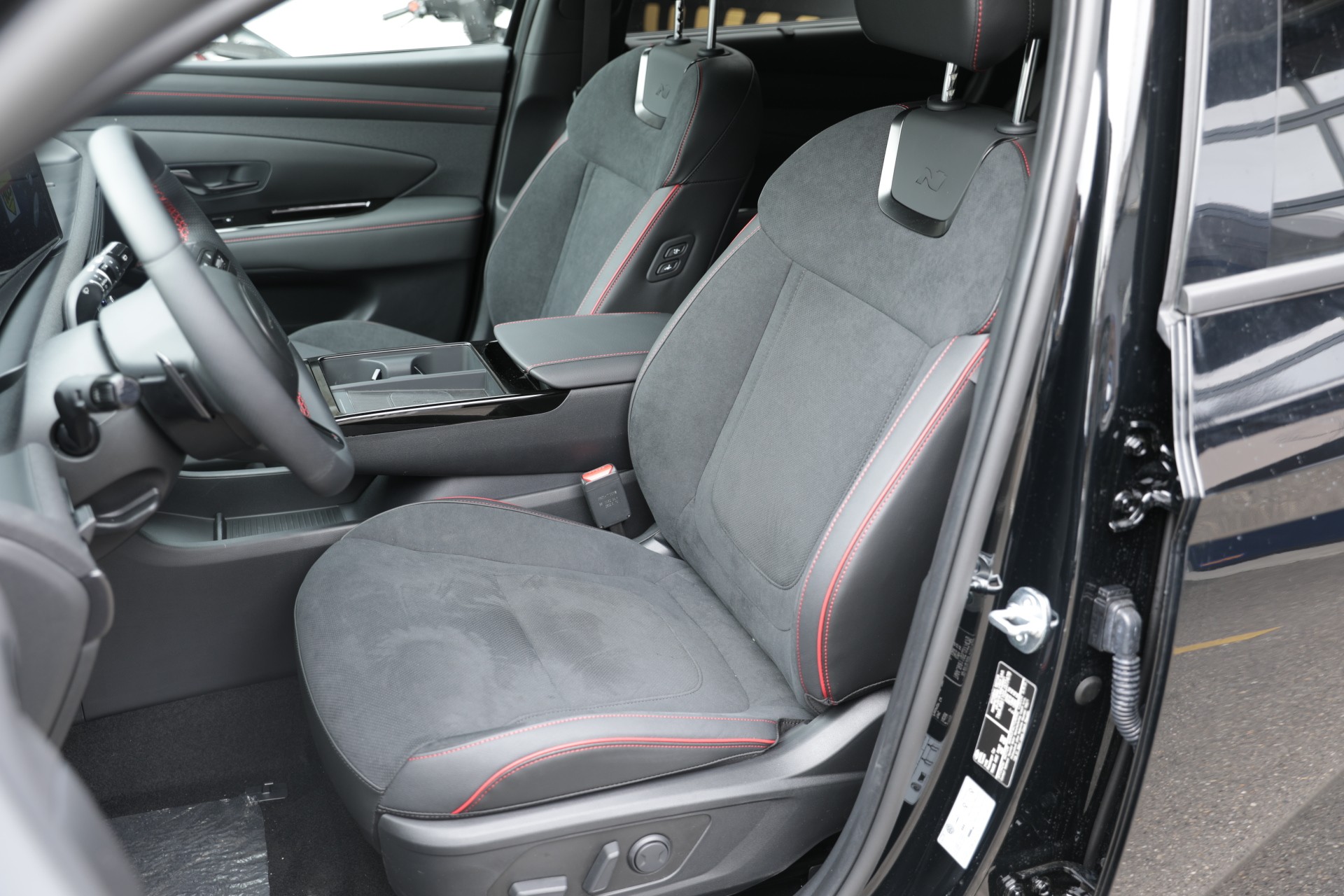 HYUNDAI Tucson 1.6 TGDI HEV N Line LUX pack 4WD-image-8