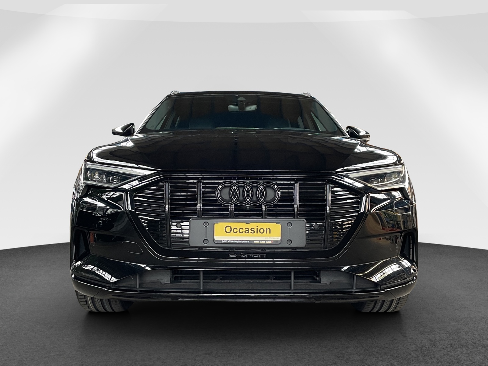 AUDI e-tron 55 Advanced quattro-image-1