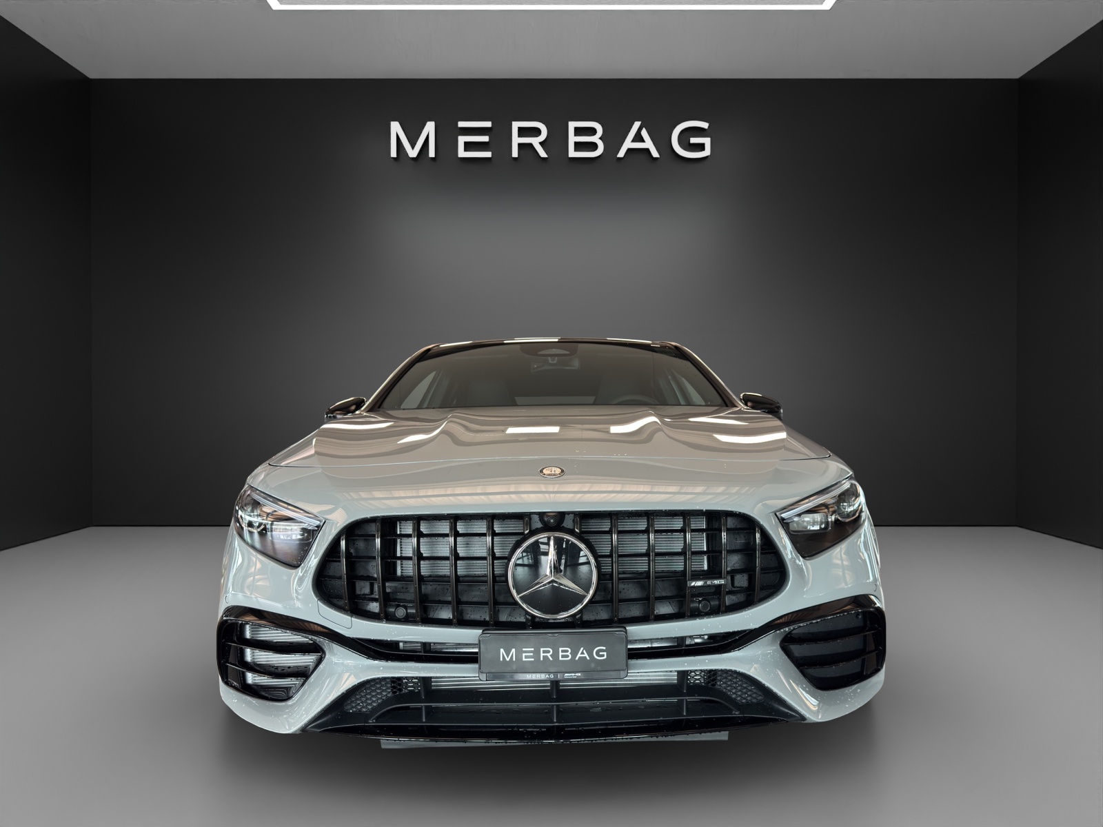 MERCEDES-BENZ A AMG 45 S 4Matic 8G-DCT-image-2