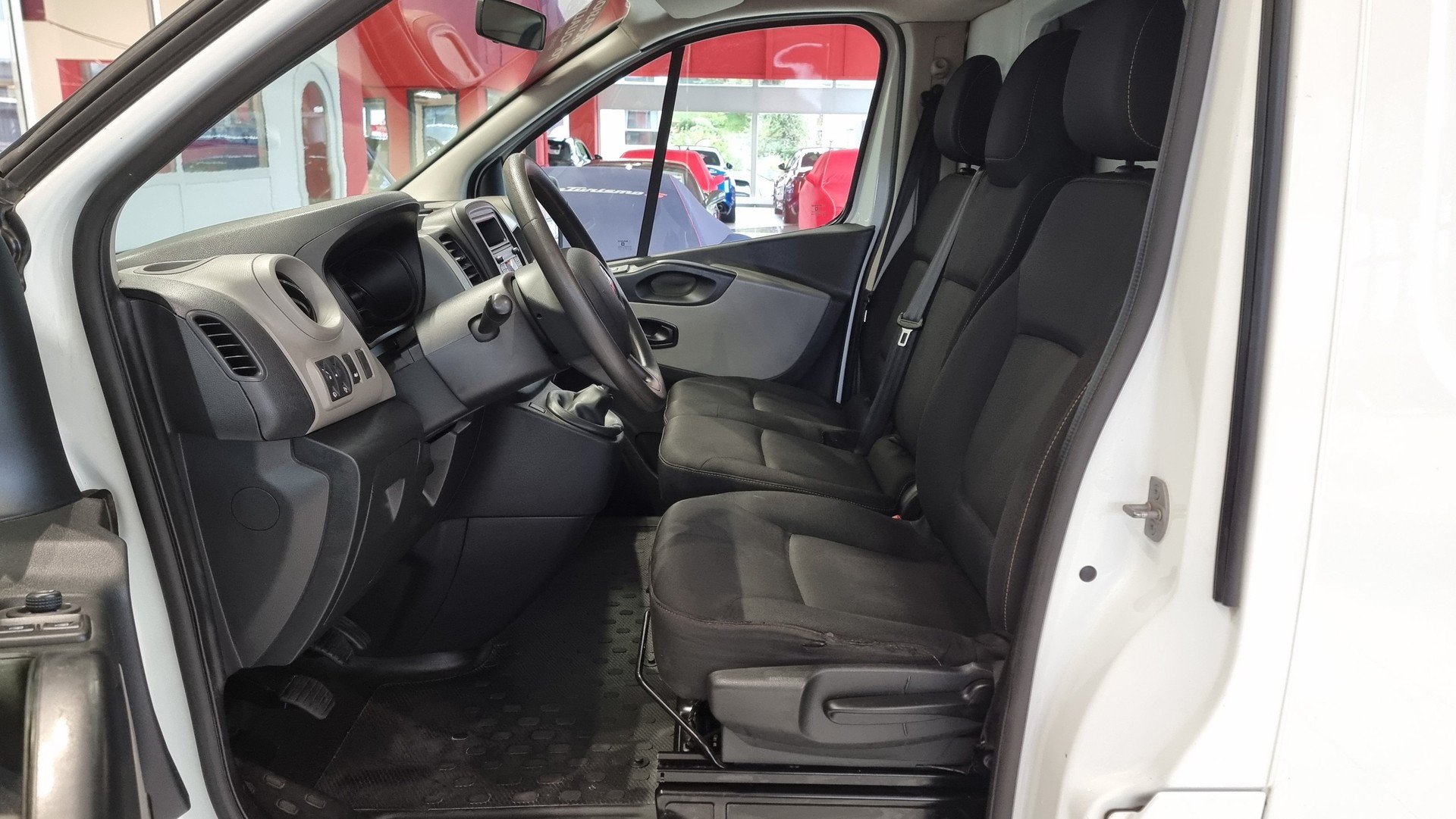 RENAULT Trafic Kaw. 2.9 t L1 H1 1.6 dCi 120 TwinTurbo Business-image-10