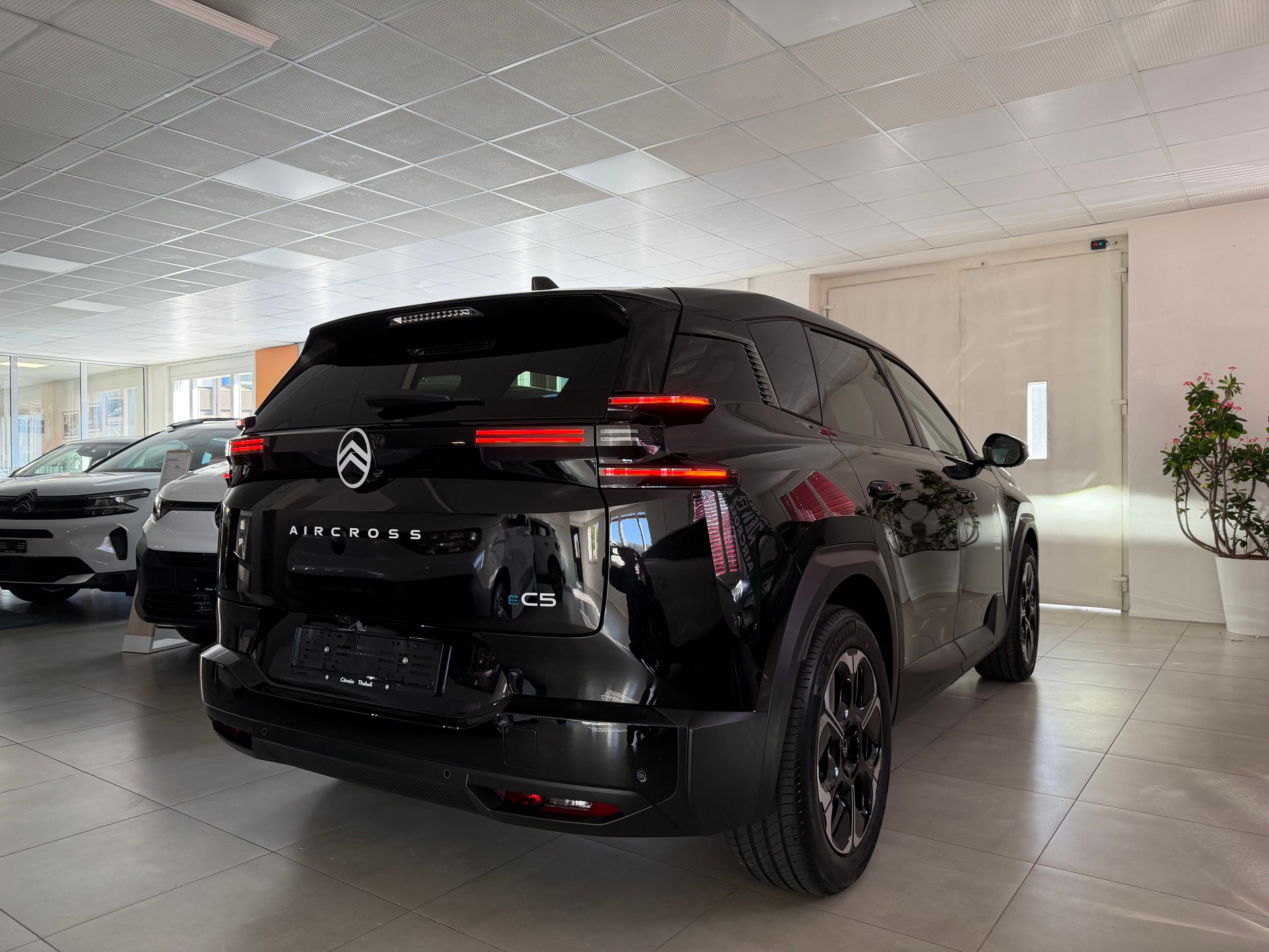 CITROEN ë-C5 Aircross Plus-image-11