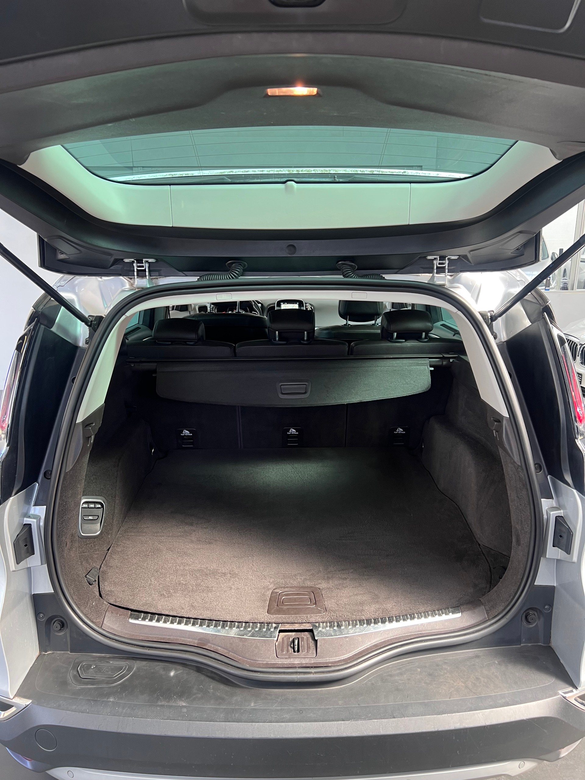 RENAULT Espace 1.6 dCi Intens EDC-image-10