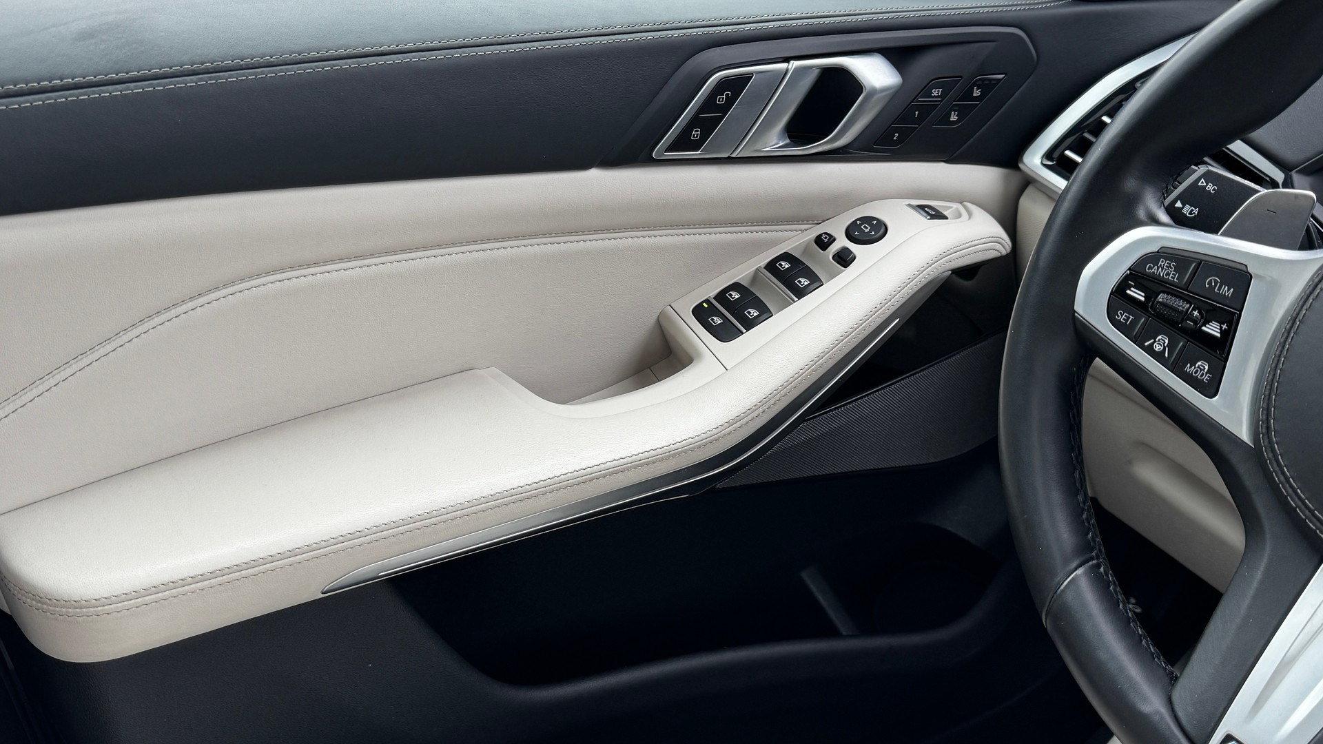 BMW X5 xDrive M50d Steptronic „Selten so vollgepackt: Dieser X5 ist ein echter Treffer“-image-17