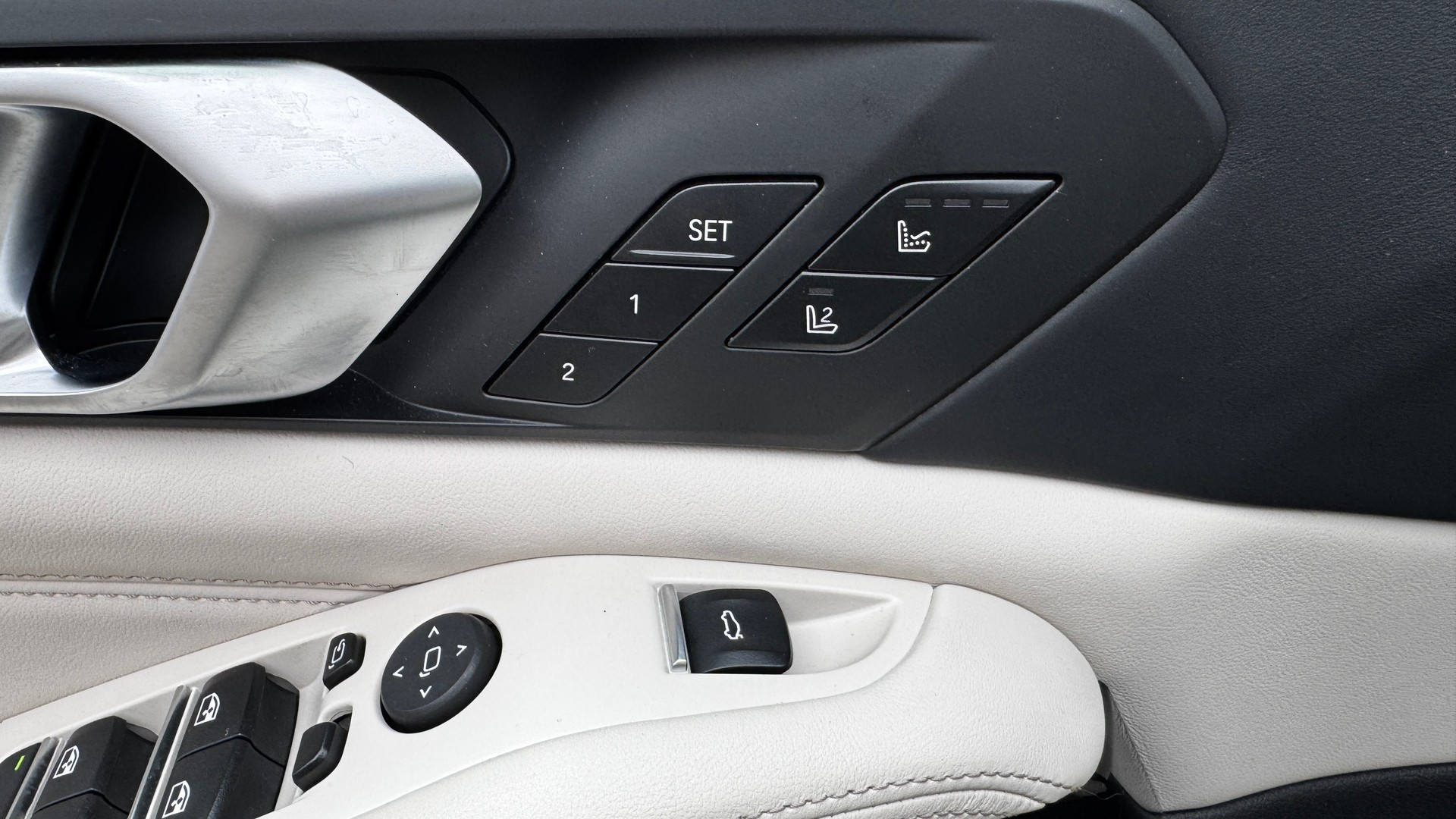 BMW X5 xDrive M50d Steptronic „Selten so vollgepackt: Dieser X5 ist ein echter Treffer“-image-18