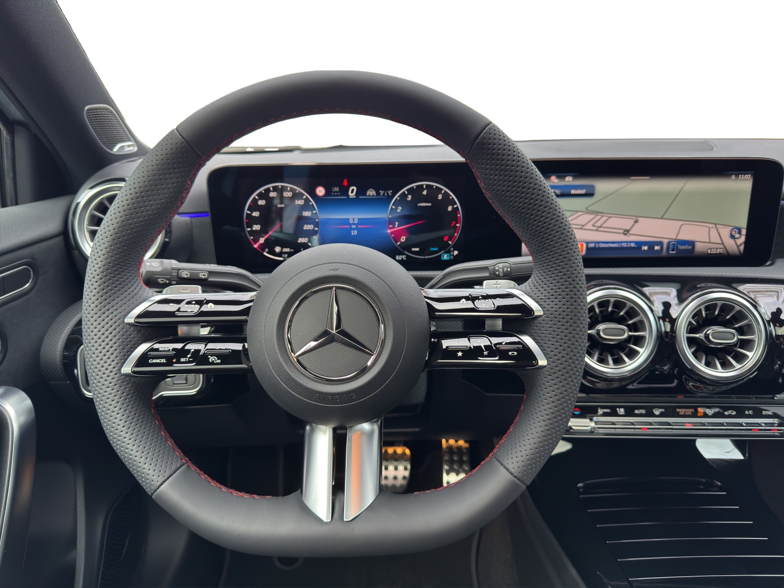 MERCEDES-BENZ A 250 4Matic 8G-DCT-image-9